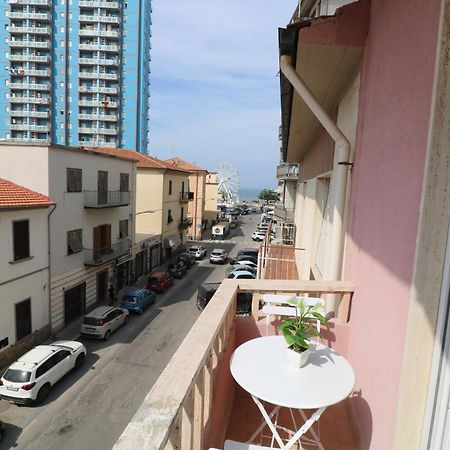 B&B Interno12 Follonica Bagian luar foto