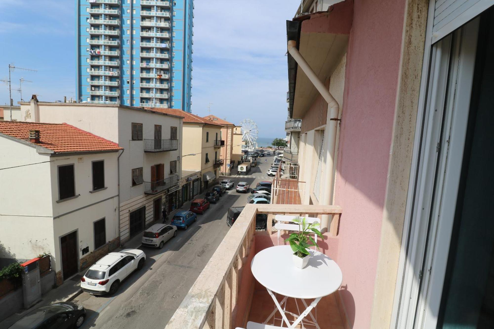 B&B Interno12 Follonica Bagian luar foto